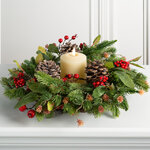 Венок для свечи Austin 35 см с шишками и ягодами