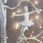 Елочная игрушка Балерина в белоснежном платье - в поклоне 13 см, подвеска