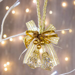 Елочная игрушка Бриллиантовая Гроздь с шишками 15 см золотая, подвеска