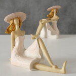 Статуэтка Девушка в шляпе - Романтичная Леди Дарси 12 см