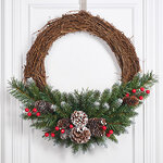 Венок декоративный Сказка заснеженный 41 см с шишками и ягодами, ПВХ