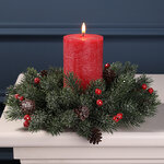 Венок для свечи Universe 26 см заснеженный, с шишками и ягодами, ЛИТАЯ 100%