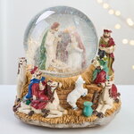 Музыкальный снежный шар Рождественский вертеп Святое семейство и Волхвы 16 см, на батарейках