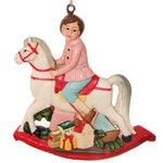 Елочная игрушка Девочка Лили на лошадке-качалке 9 см, подвеска