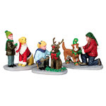 Набор фигурок Подготовка к Собачьему Маскараду 4 см, 3 шт