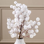 Декоративная ветка Файорелла с белыми ягодами 36 см, заснеженная