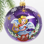 Стеклянный елочный шар Ангелочек 9 см фиолетовый