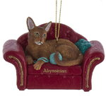 Елочная игрушка Абиссинский Кот на софе 9 см