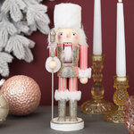 Новогодняя фигурка Бравый Щелкунчик в розовом камзоле 25 см