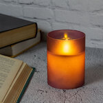 Светодиодная свеча с имитацией пламени Magic Flame в стакане 10 см фиолетовая