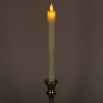 Столовая светодиодная свеча с имитацией пламени 22 см кремовая на батарейках
