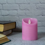 Светодиодная свеча с имитацией пламени 10 см, розовая восковая, батарейка