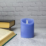 Светодиодная свеча с имитацией пламени 10 см, синяя восковая, батарейка