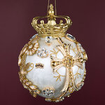 Коллекционный стеклянный елочный шар Crown Jewels - Royal Ivory 18 см